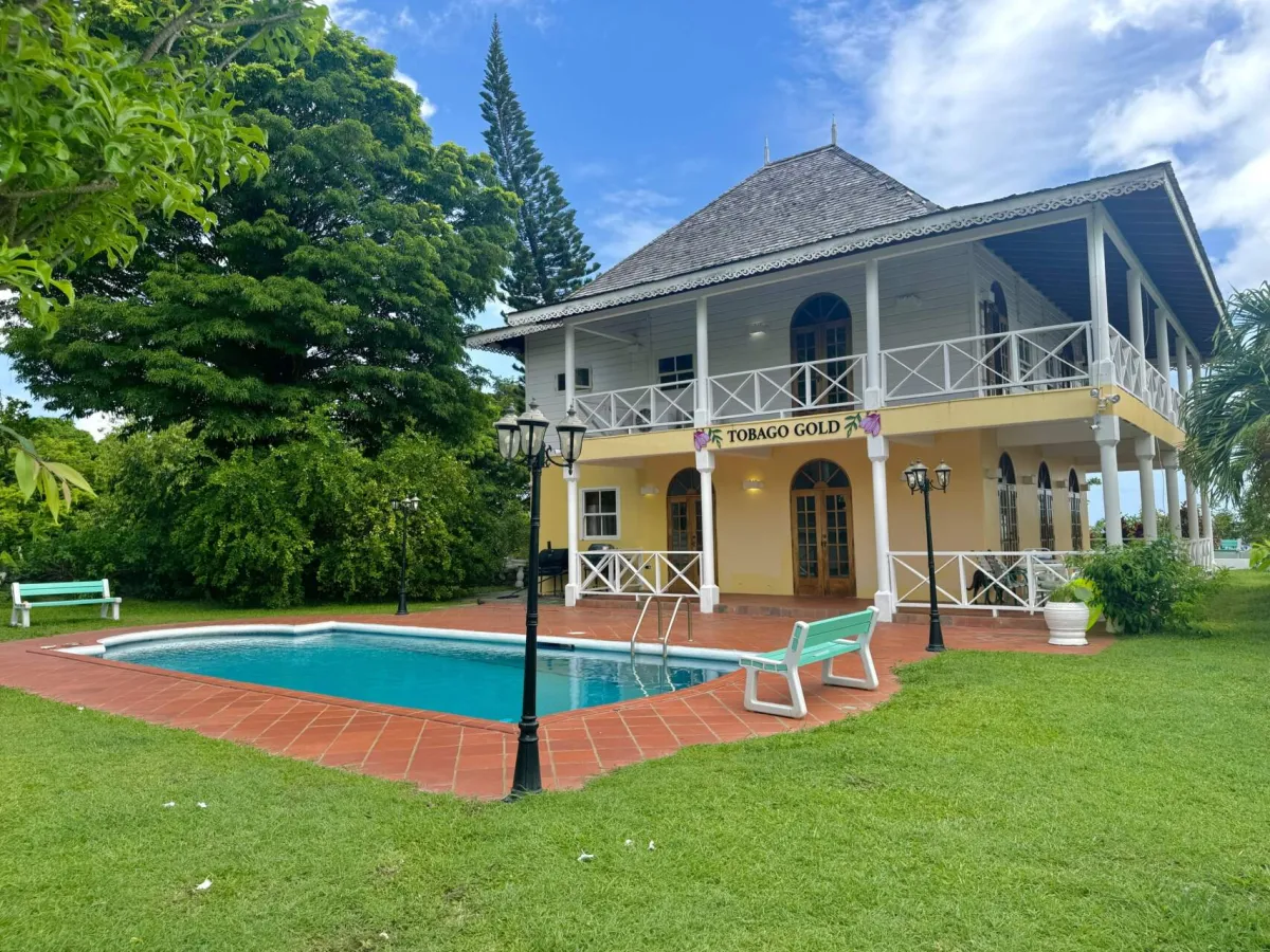 Photo near Arnos Vale, Tobago
